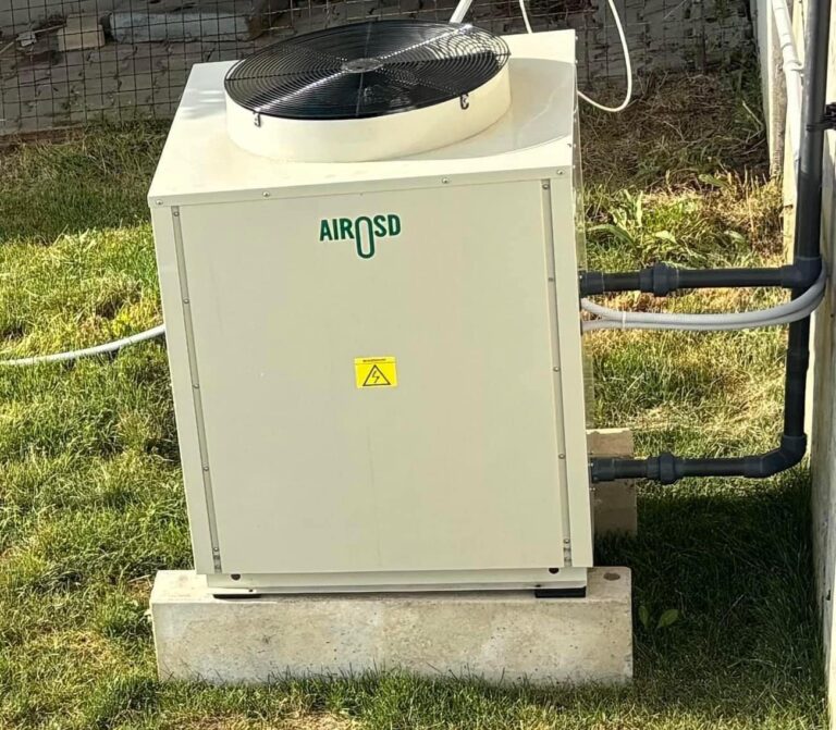 Инсталирана Топлиснка пумпа за базен за потебите на собите за издавање Костовски Роомс во Велес